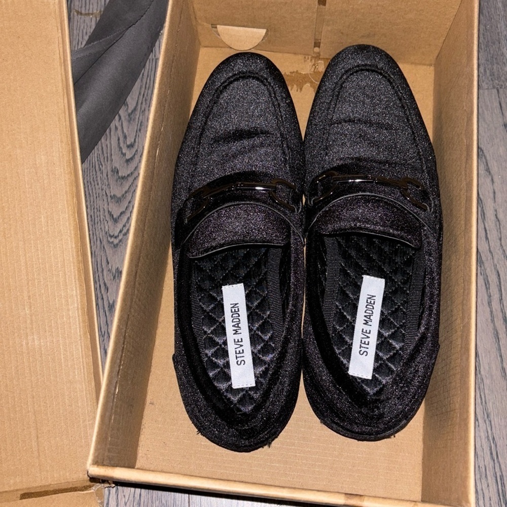 Steve Madden velvet upper men’s loafers Sz 8